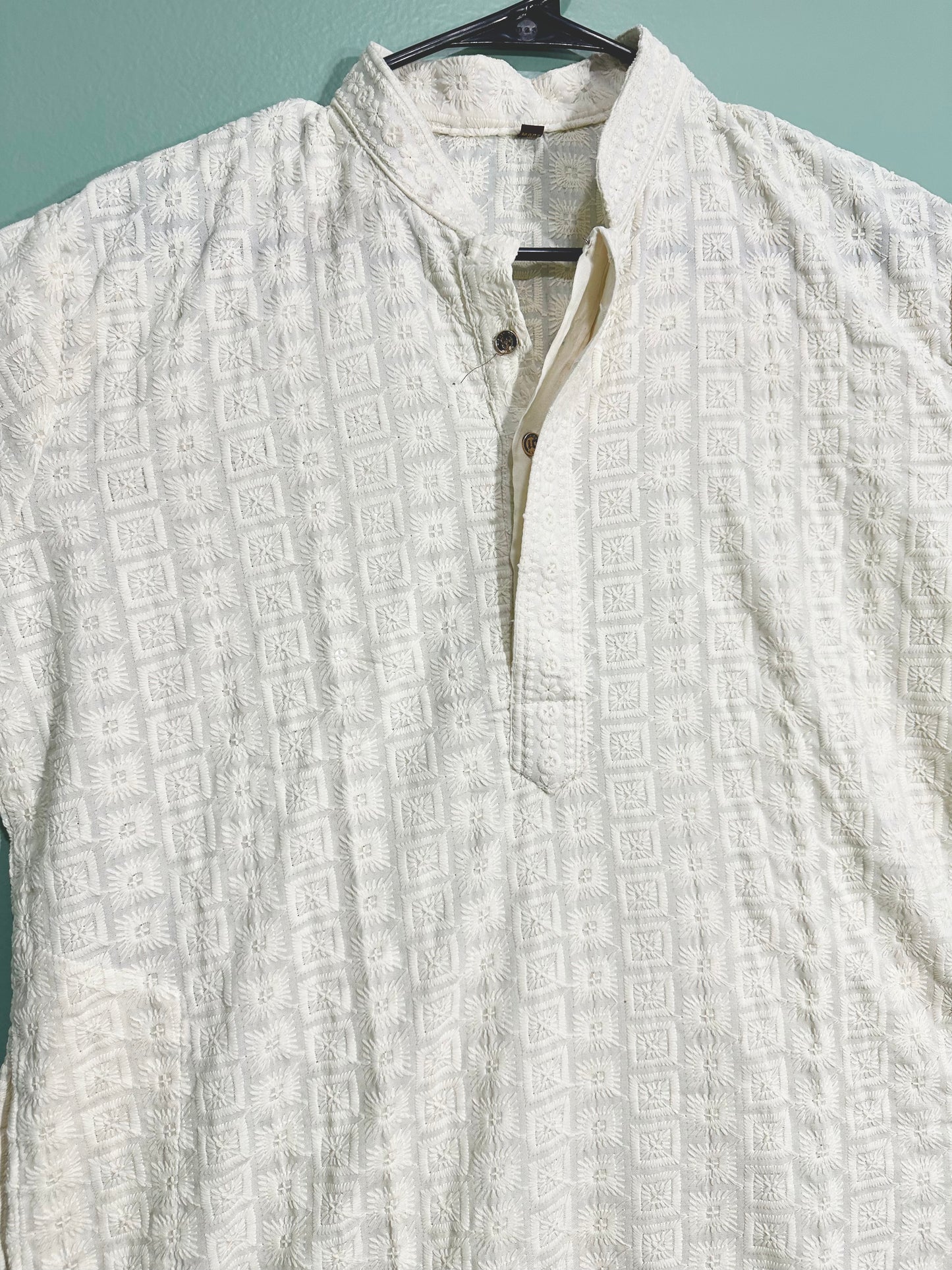 ChikanKari Kurta
