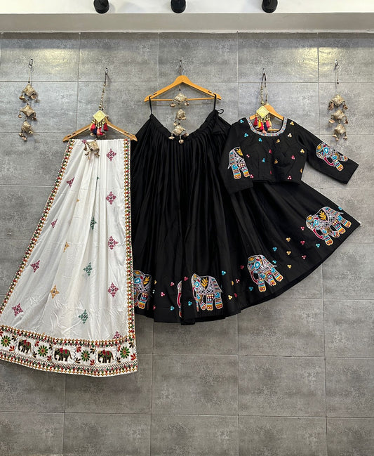 HathiRaja Traditional work Chaniya Choli